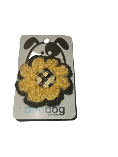 Crocheted Flower Collar Accessory